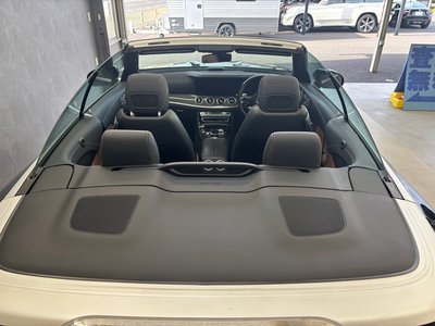 MERCEDES-BENZ E-CLASS - 9