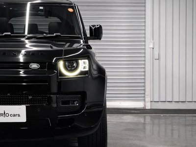 LAND ROVER DEFENDER - 3