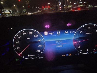 MERCEDES-BENZ S-CLASS - 10