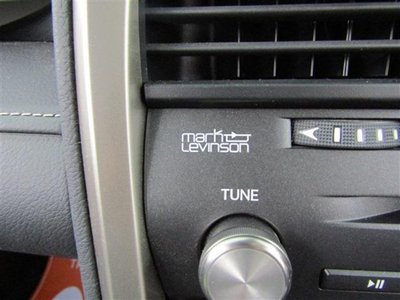 صورة مصغرة 19 لـ 2022 Lexus RX