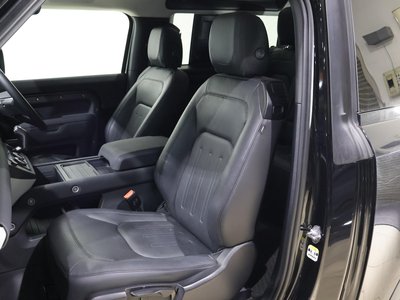 LAND ROVER DEFENDER - 3