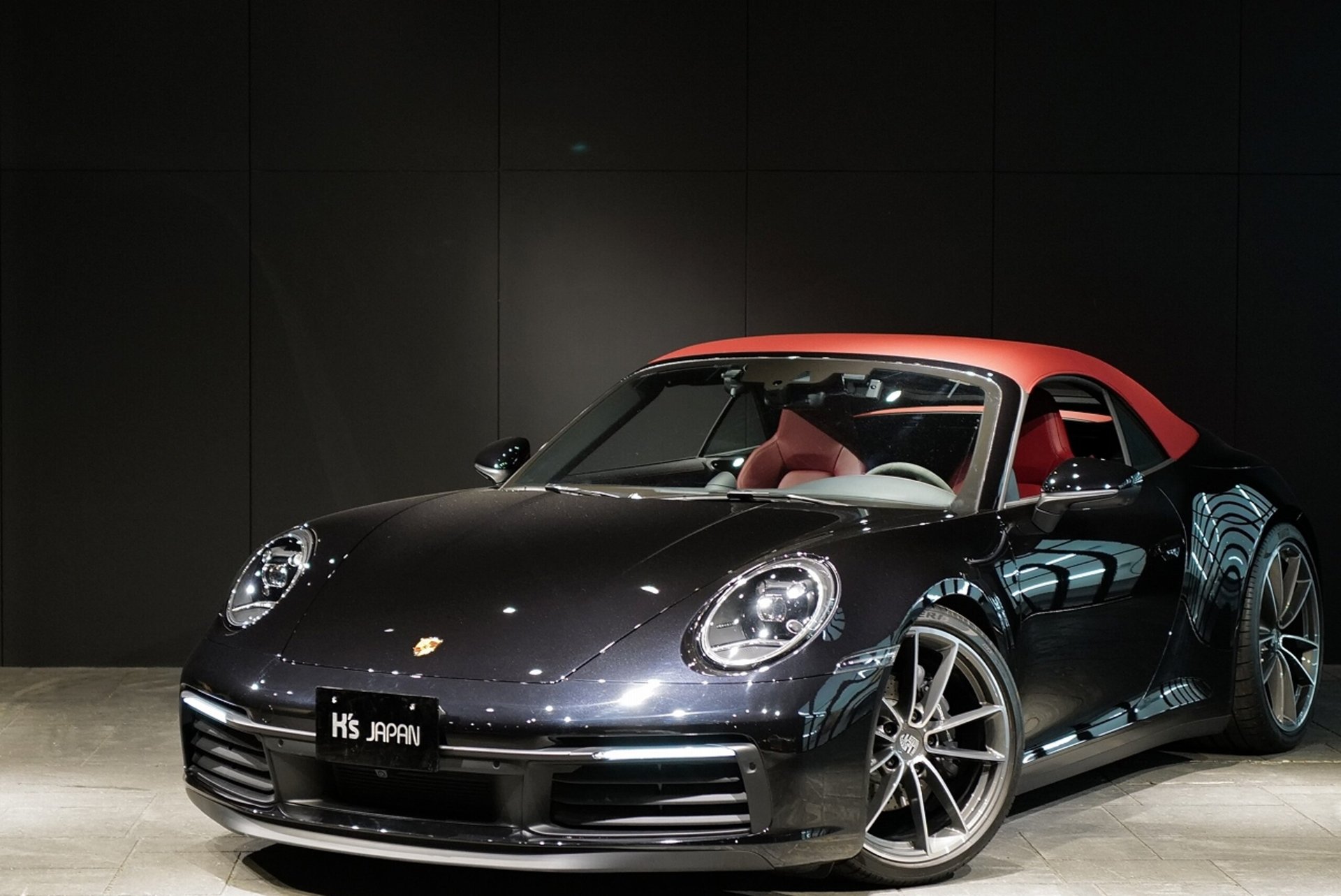 PORSCHE 911 CABRIOLET - View 1