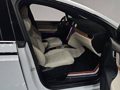 2020 Tesla MODEL X — миниатюра 16