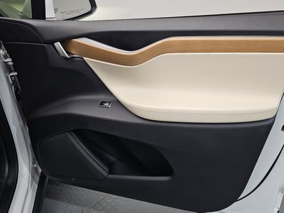 2020 Tesla MODEL X — миниатюра 15