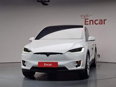 2020 Tesla MODEL X photo 2
