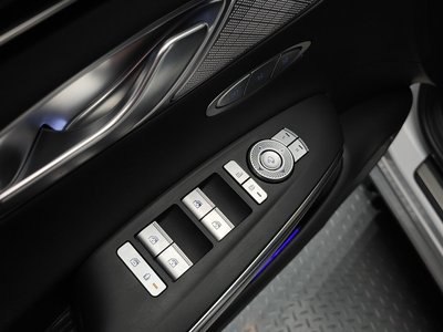 2021 Genesis GV70 thumbnail 16