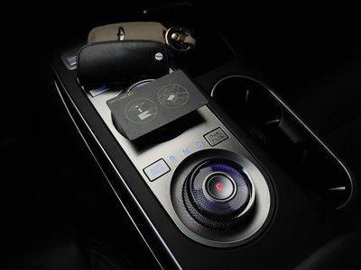 صورة 9 لـ 2021 Genesis GV70