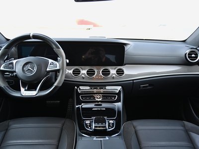 MERCEDES-BENZ E-CLASS AMG - 6