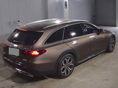 MERCEDES-BENZ E-CLASS - 5