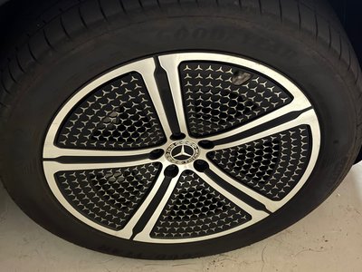 MERCEDES-BENZ EQS - 4