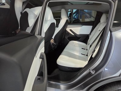 2025 Tesla MODEL Y — миниатюра 15