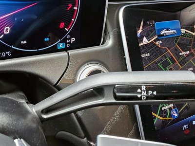 MERCEDES-BENZ E-CLASS - 9