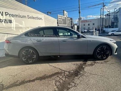 BMW I5 - 9