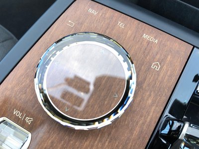 2022 BMW IX — миниатюра 35