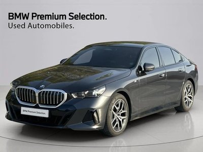 BMW 5 SERIES - 1