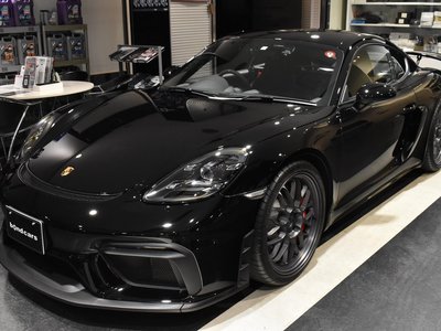 PORSCHE 718 - 8