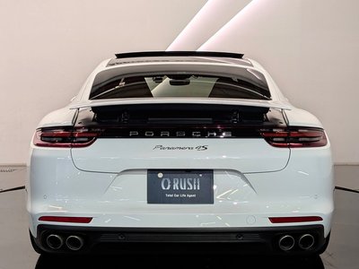PORSCHE PANAMERA - 5
