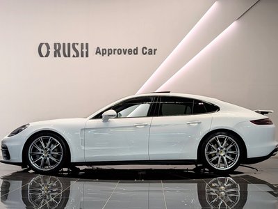 PORSCHE PANAMERA - 7