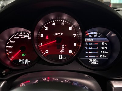 صورة 10 لـ 2022 Porsche 718