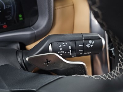 2025 Lexus LX — миниатюра 30