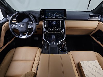 صورة 5 لـ 2025 Lexus LX