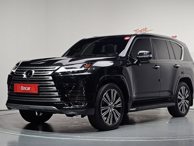 صورة 1 لـ 2025 Lexus LX
