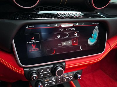 2020 Ferrari PORTOFINO thumbnail 20
