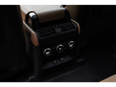 صورة مصغرة 40 لـ 2025 LAND Rover DEFENDER