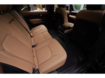 صورة مصغرة 19 لـ 2025 LAND Rover DEFENDER