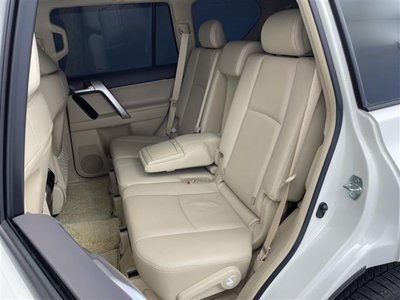 2022 Toyota LAND CRUISER PRADO thumbnail 13