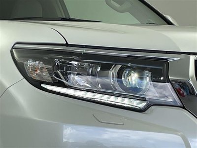 2022 Toyota LAND CRUISER PRADO thumbnail 15