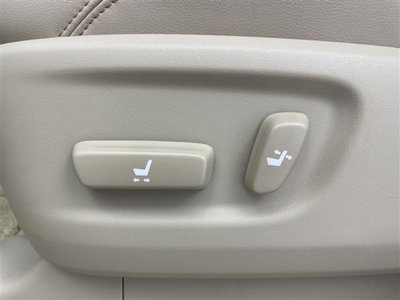 2022 Toyota LAND CRUISER PRADO thumbnail 40