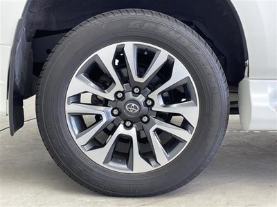 2022 Toyota LAND CRUISER PRADO thumbnail 25
