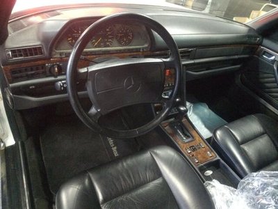 1993 Mercedes-BENZ S-CLASS photo 3