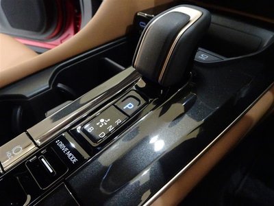 صورة مصغرة 31 لـ 2024 Toyota CROWN SPORT