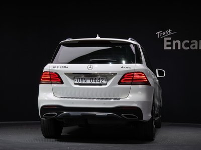 MERCEDES-BENZ GLE-CLASS - 3