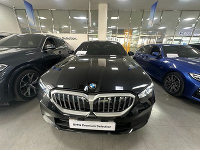 BMW 5 SERIES - 1