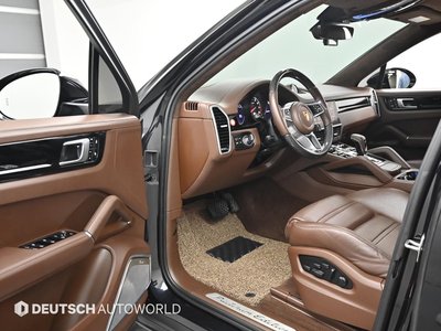 2022 Porsche CAYENNE — миниатюра 11