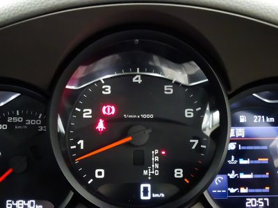 PORSCHE 911 - 7