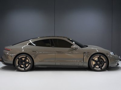 2025 Porsche TAYCAN 照片 6