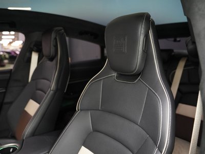 2025 Porsche TAYCAN 缩略图 16