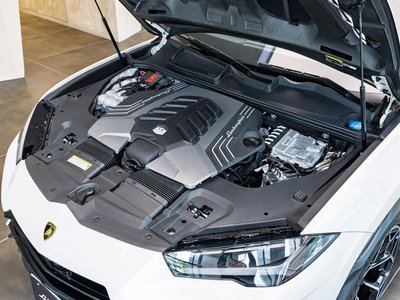 2024 Lamborghini URUS — миниатюра 22