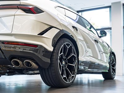 2024 Lamborghini URUS — миниатюра 20