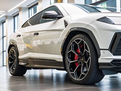 2024 Lamborghini URUS — миниатюра 18