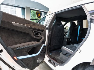2024 Lamborghini URUS — миниатюра 28