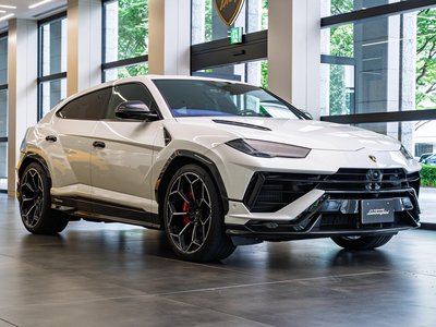 2024 Lamborghini URUS — фото 7