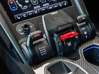 2024 Lamborghini URUS — миниатюра 44