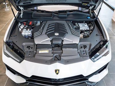 2024 Lamborghini URUS — миниатюра 21
