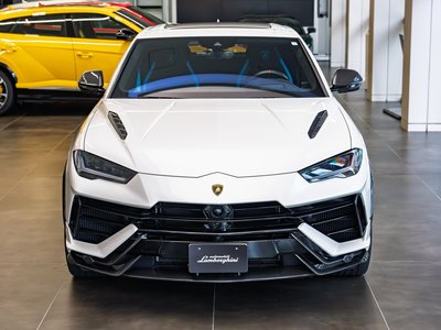 2024 Lamborghini URUS — фото 2