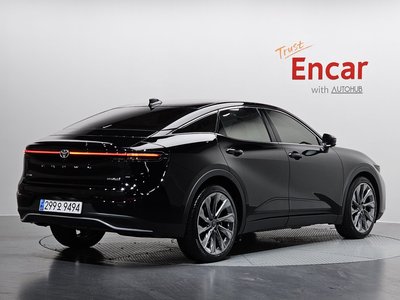 TOYOTA CROWN CROSSOVER - 4